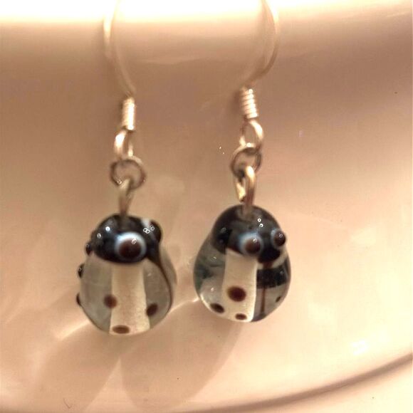 Glass penguin earrings - Picture 1 of 3